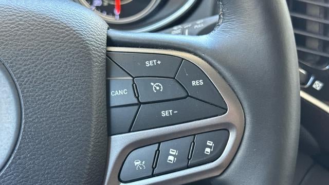 2019 Jeep Cherokee Overland