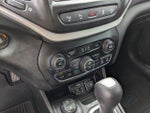 2017 Cherokee Thumbnail 24