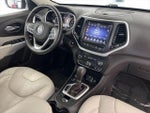 2017 Cherokee Thumbnail 8