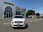 2017 Cherokee Thumbnail 8