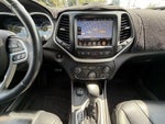 2017 Cherokee Thumbnail 19
