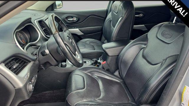 2017 Jeep Cherokee Overland