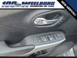 2017 Cherokee Thumbnail 12