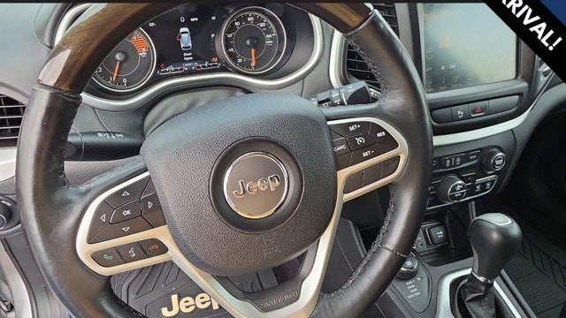 2017 Jeep Cherokee Overland