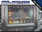 2017 Cherokee Thumbnail 15