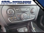 2017 Cherokee Thumbnail 18