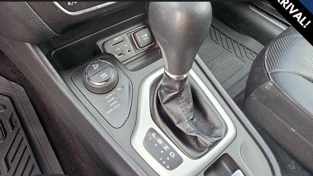 2017 Jeep Cherokee Overland