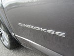 2019 Cherokee Thumbnail 16