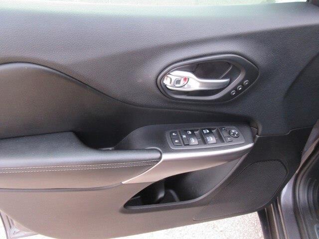2019 Jeep Cherokee - $23,990