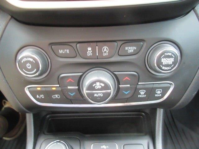 2019 Jeep Cherokee - $23,990