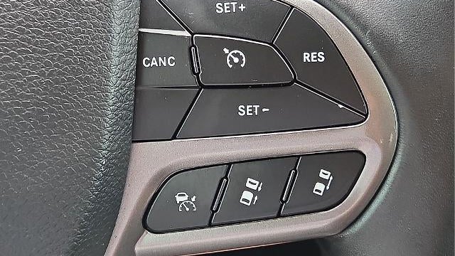 2019 Jeep Cherokee Overland