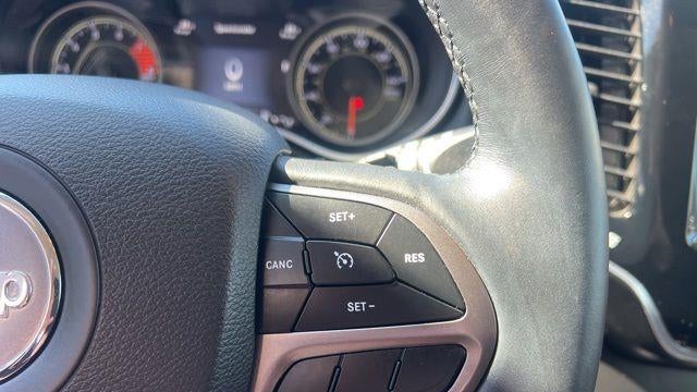 2019 Jeep Cherokee Overland