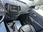2019 Cherokee Thumbnail 11