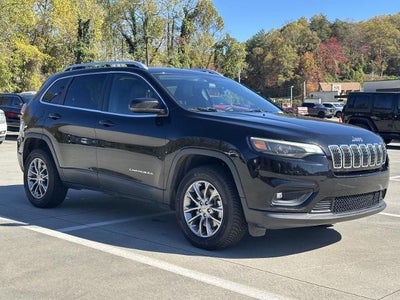 Photo of a 2019 Jeep Cherokee 4X4 Latitude Plus 4DR SUV for sale