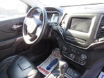 2019 Cherokee Thumbnail 11