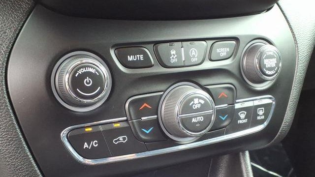 2019 Jeep Cherokee Altitude