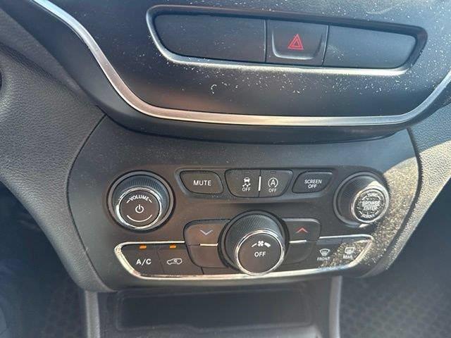 2019 Jeep Cherokee - $15,350