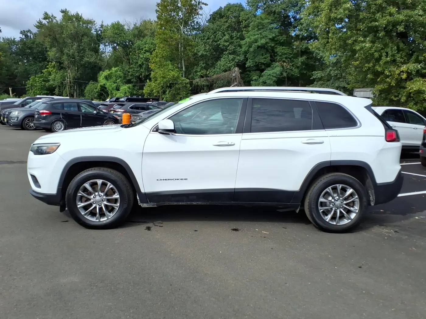 2019 Jeep Cherokee - $13,997