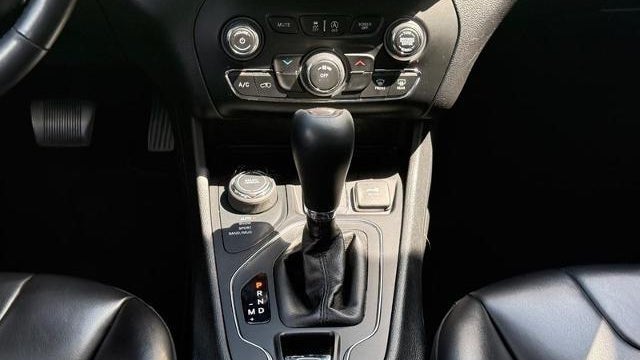 2019 Jeep Cherokee Altitude