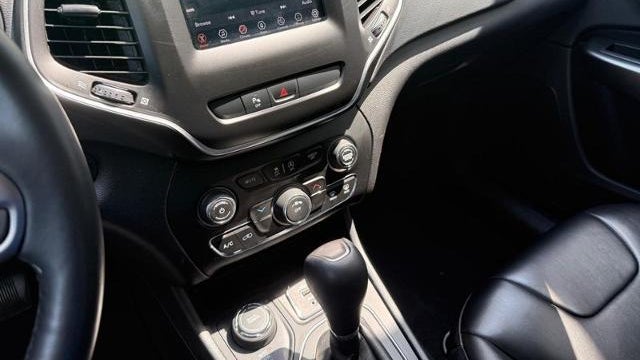 2019 Jeep Cherokee Altitude