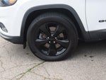 2020 Cherokee Thumbnail 28
