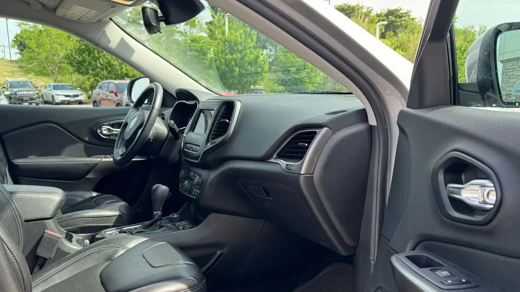 2021 Jeep Cherokee Latitude Plus