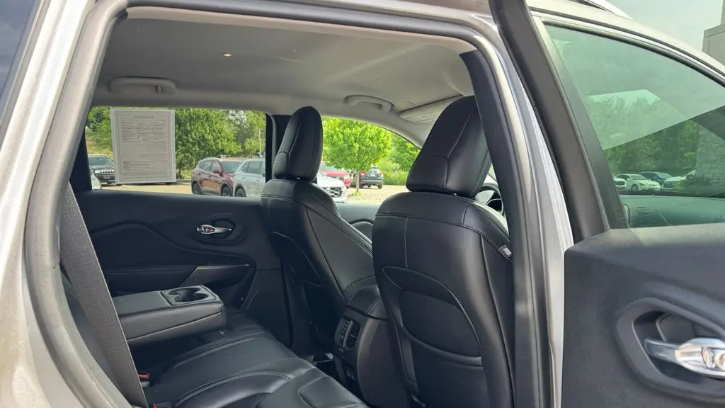 2021 Jeep Cherokee Latitude Plus