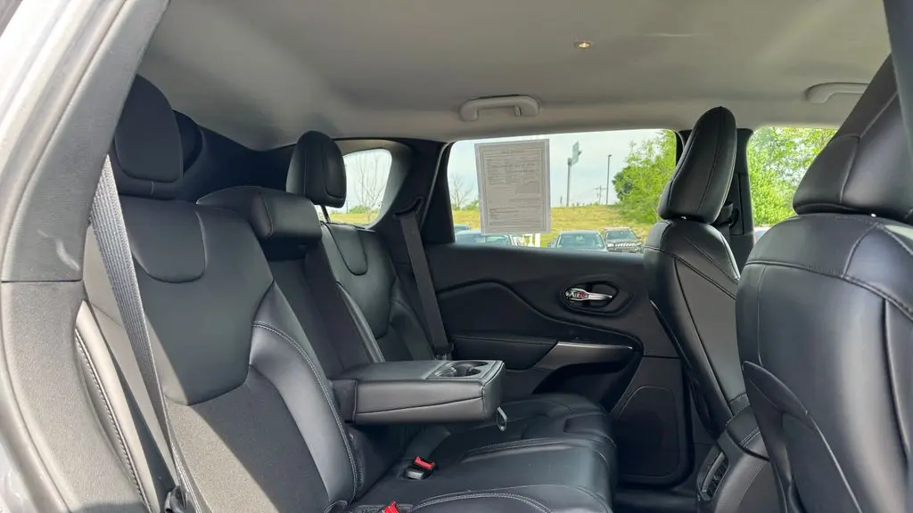 2021 Jeep Cherokee Latitude Plus