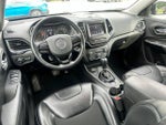 2021 Cherokee Thumbnail 23