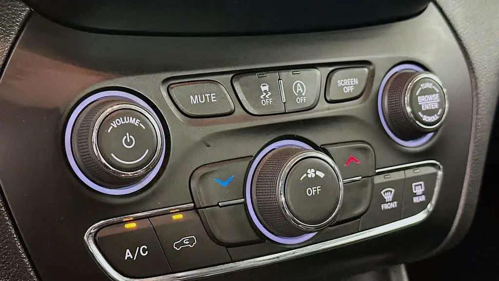 2019 Jeep Cherokee Altitude