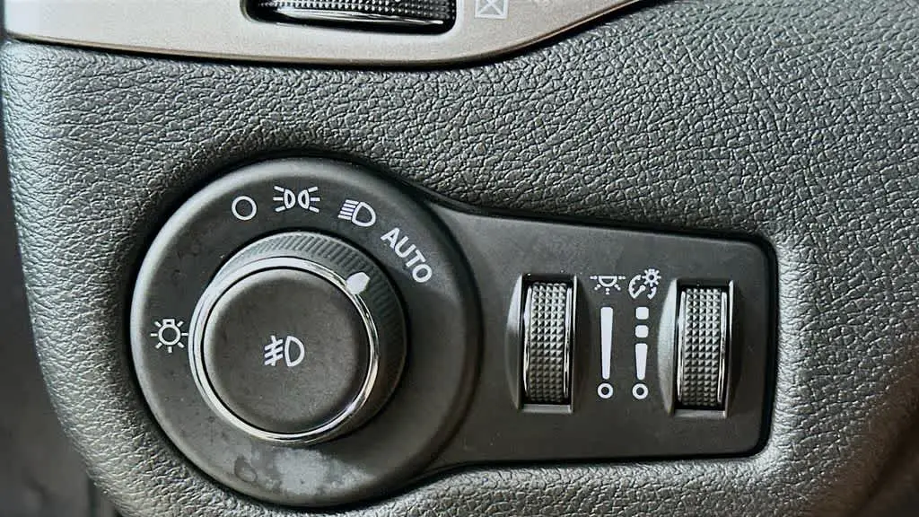 2019 Jeep Cherokee Altitude