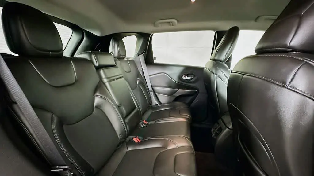 2019 Jeep Cherokee Altitude