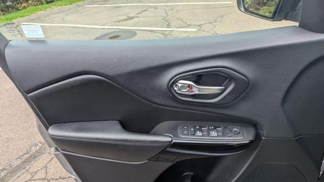 2019 Jeep Cherokee Altitude