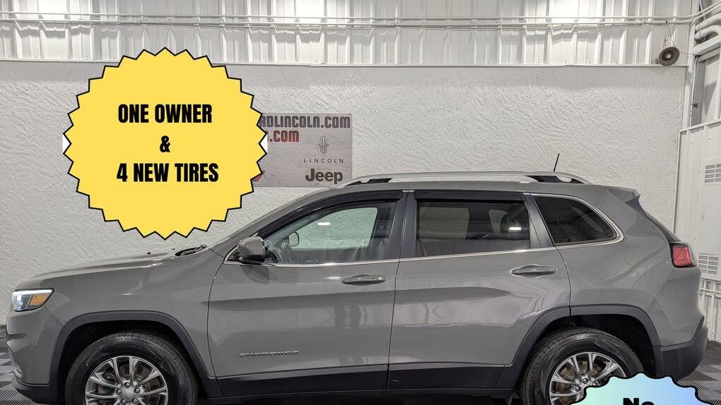 Preowned 2020 Jeep Cherokee Latitude Plus for Sale
