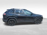2021 Cherokee Thumbnail 3