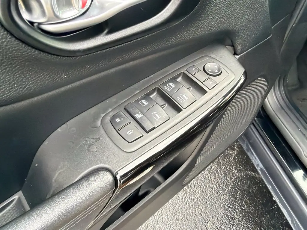 2021 Jeep Cherokee - $18,402