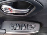 2019 Cherokee Thumbnail 15