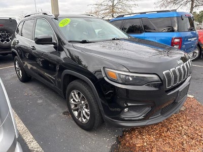 2019 Jeep Cherokee 4X4 Latitude Plus 4DR SUV