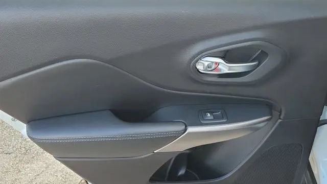 2019 Jeep Cherokee Altitude