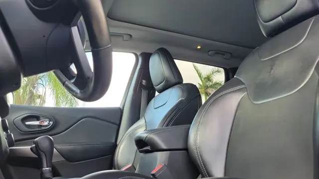 2019 Jeep Cherokee Altitude