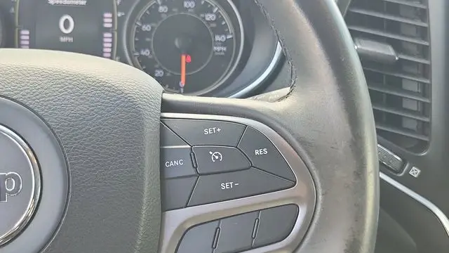 2019 Jeep Cherokee Altitude