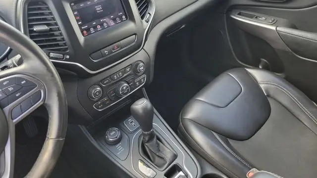 2019 Jeep Cherokee Altitude
