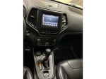2019 Cherokee Thumbnail 28