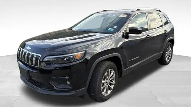 Preowned 2019 Jeep Cherokee Altitude for Sale