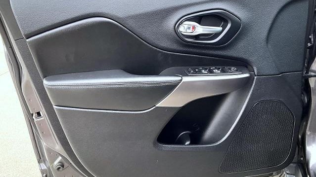 2019 Jeep Cherokee Altitude