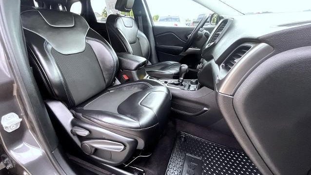 2019 Jeep Cherokee Altitude