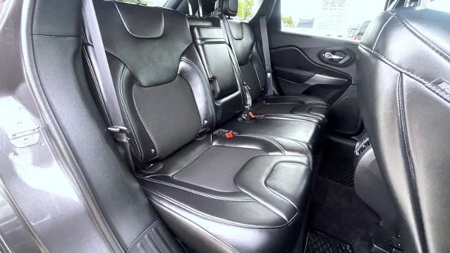 2019 Jeep Cherokee Altitude