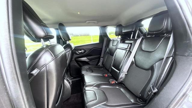 2019 Jeep Cherokee Altitude