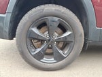 2019 Cherokee Thumbnail 22