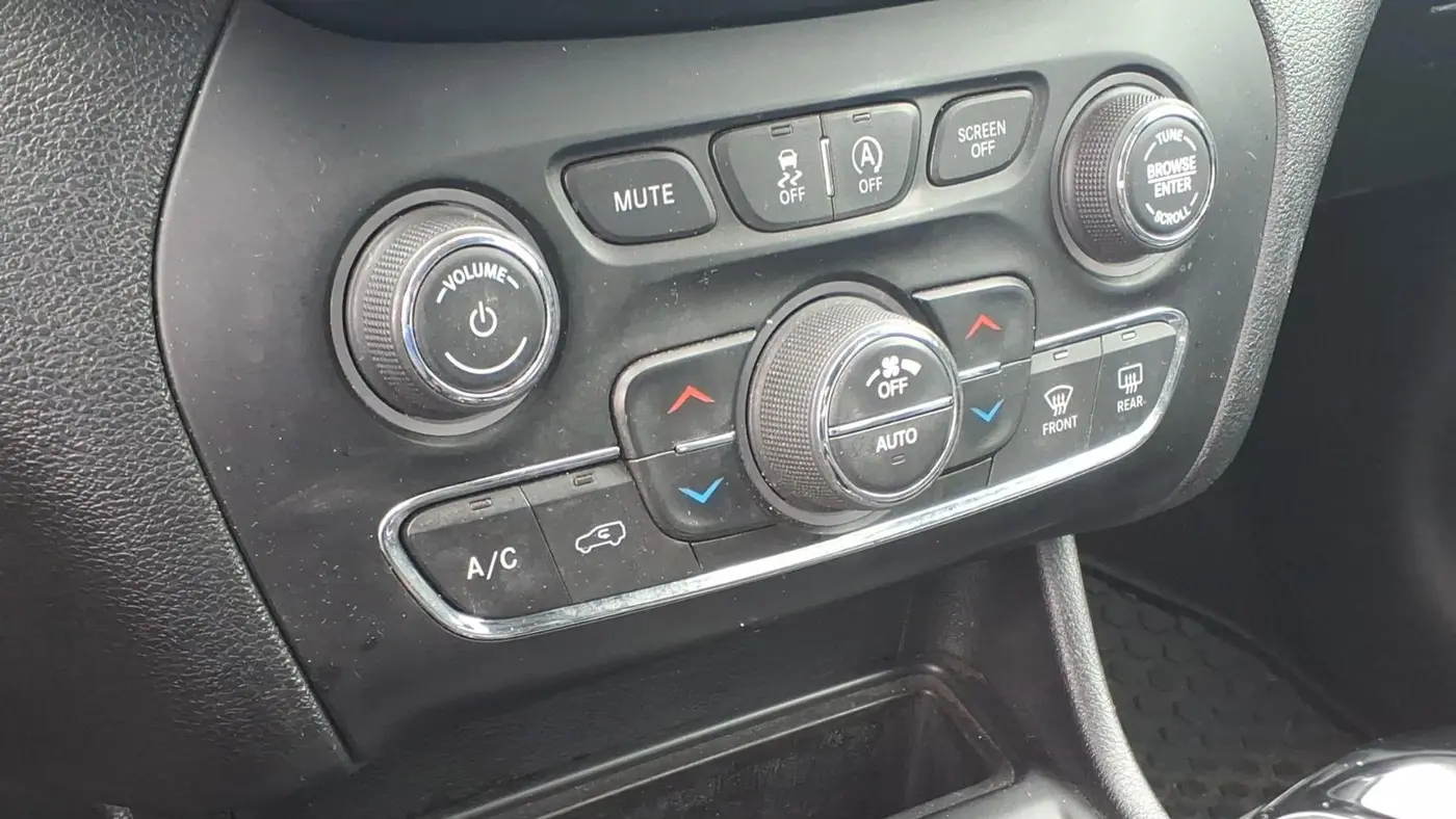 2019 Jeep Cherokee Altitude